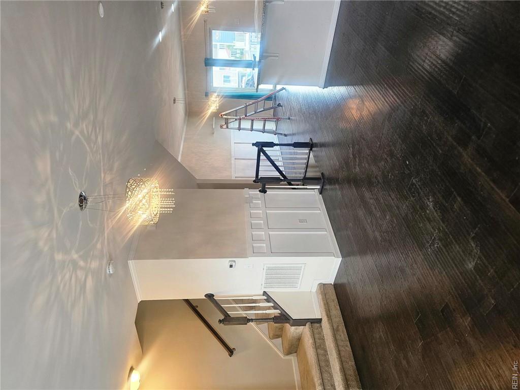 707 Arbuckle St Property Photo 15