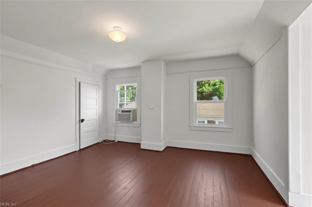 432 W Main St Property Photo 31