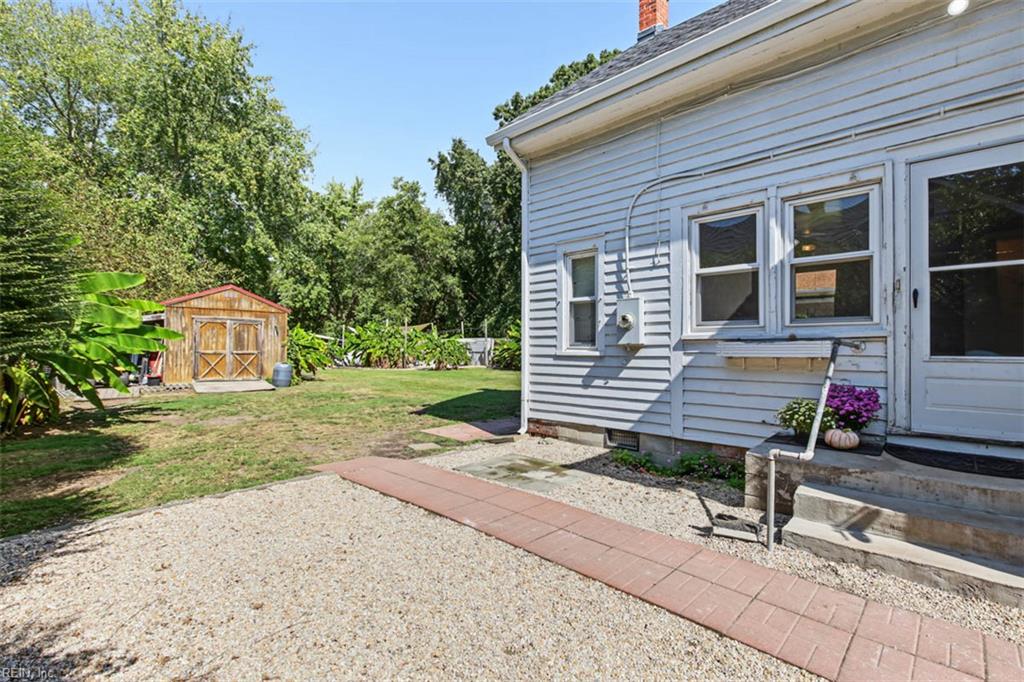 432 W Main St Property Photo 38