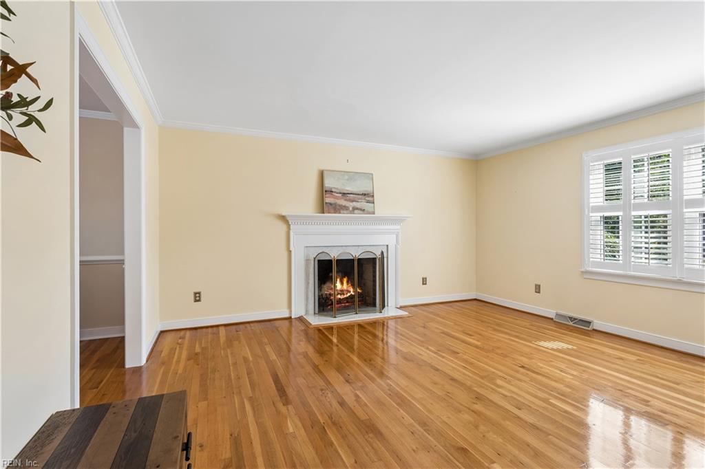 11 Royall Pl Property Photo 3