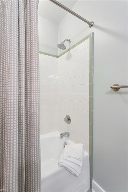 11 Royall Pl Property Photo 16
