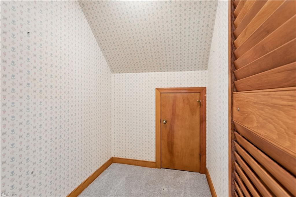 11 Royall Pl Property Photo 26