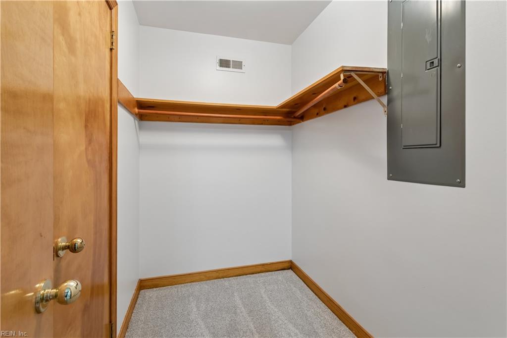11 Royall Pl Property Photo 30