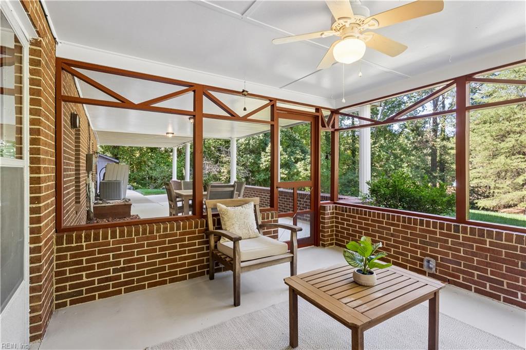 11 Royall Pl Property Photo 36