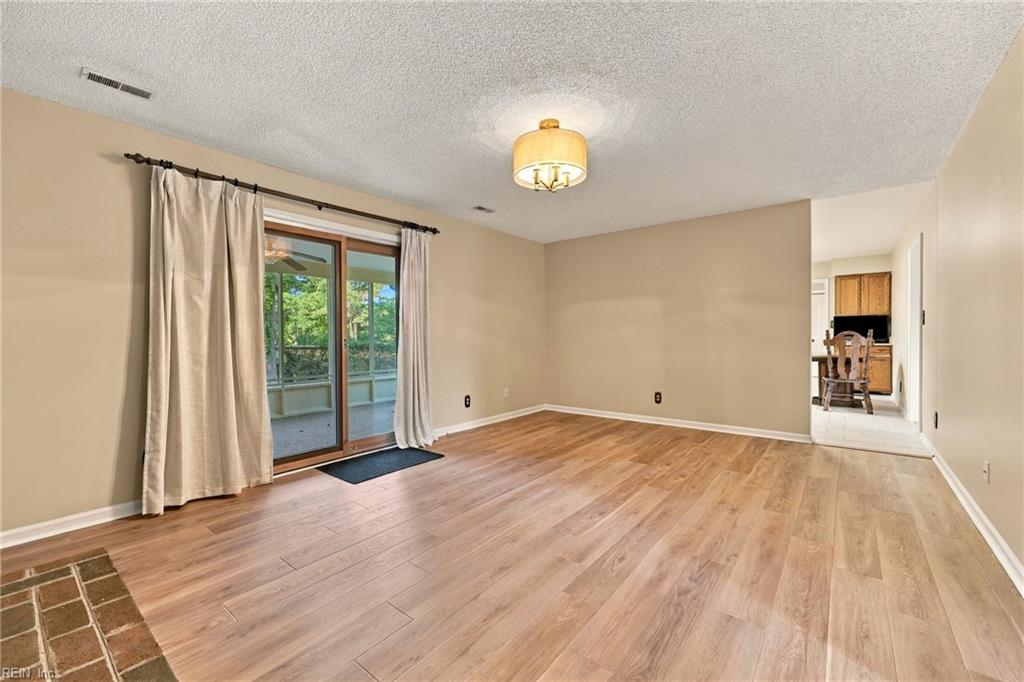 9 Sea Cove Ct Property Photo 16