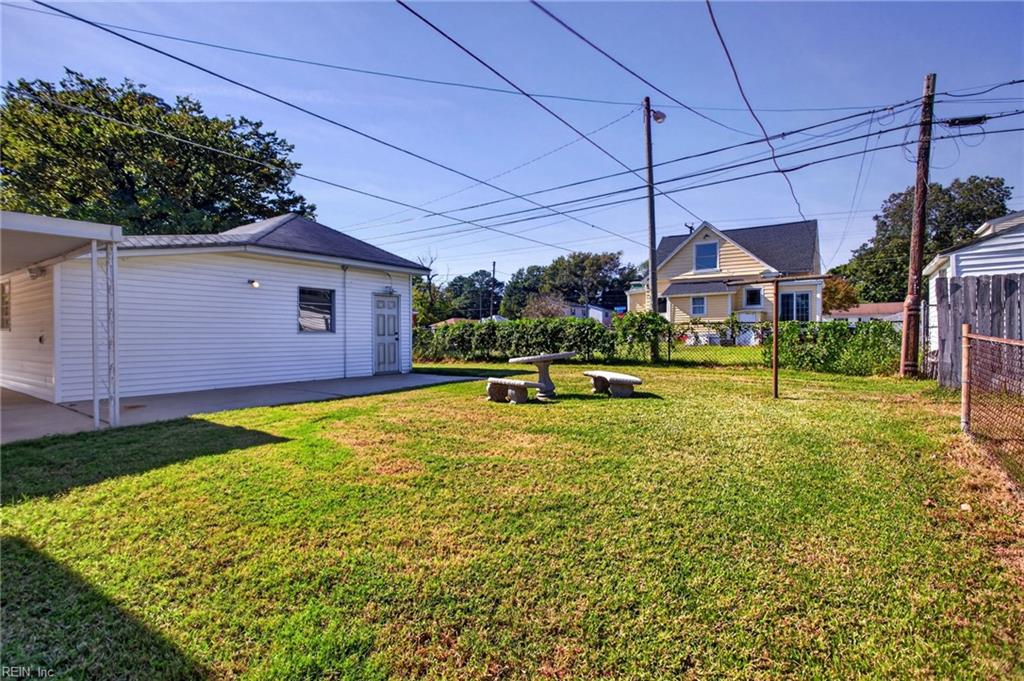 2009 Bay Ave Property Photo 10