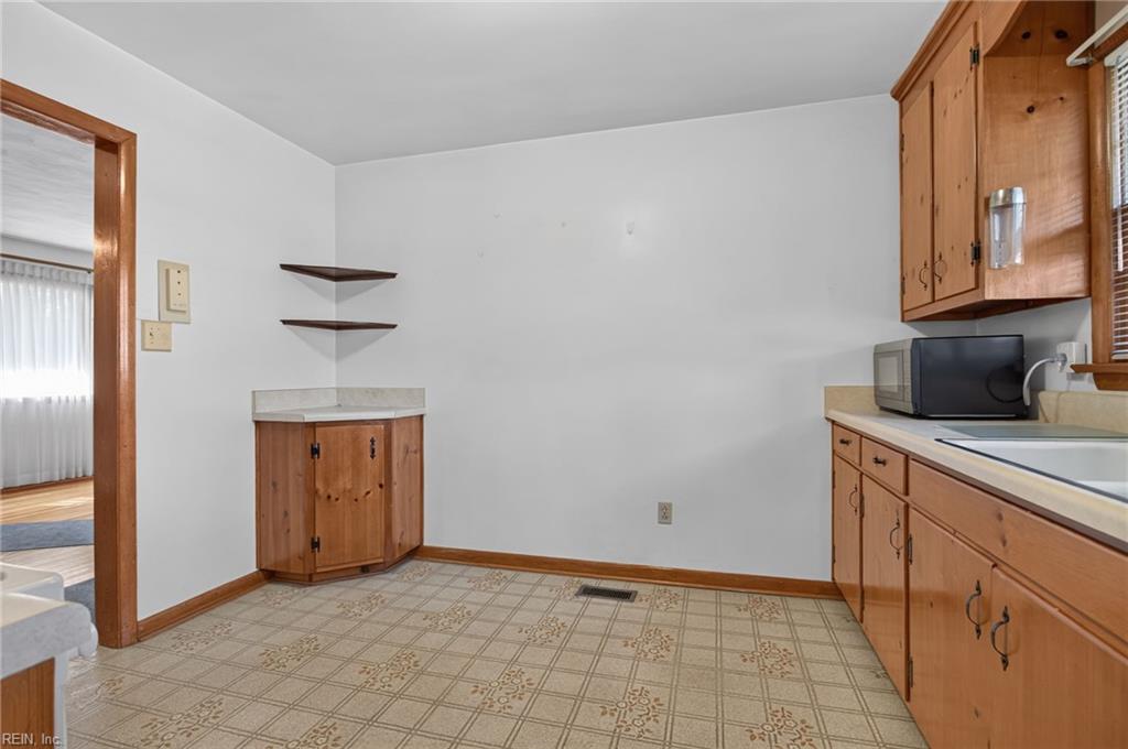 2009 Bay Ave Property Photo 18
