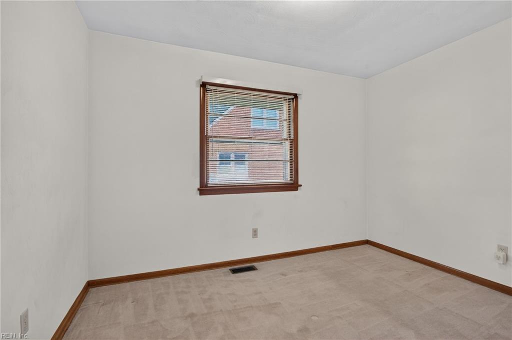 2009 Bay Ave Property Photo 31