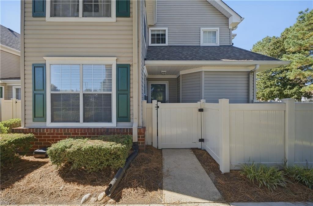 3853 Lasalle Dr Property Photo 1