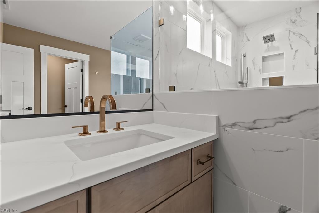 118 Brassy St Property Photo 31