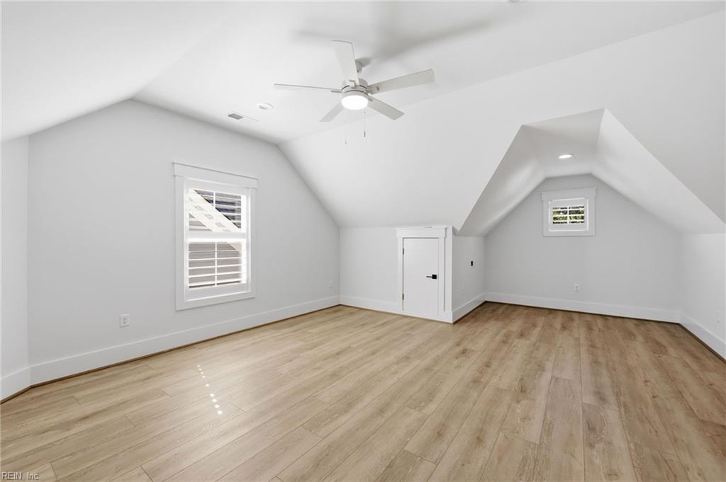 509 20th St Property Photo 17