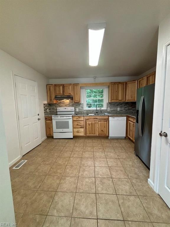 163 Alva Cir Property Photo 16