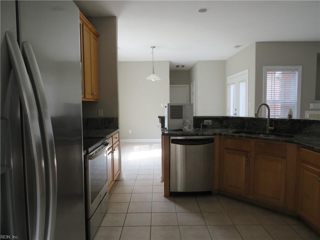 1004 Poquoson Xing Property Photo 6