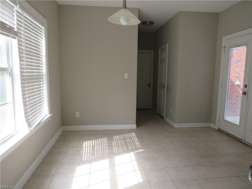 1004 Poquoson Xing Property Photo 10