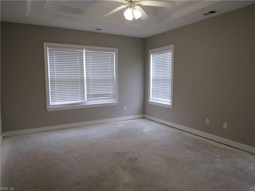 1004 Poquoson Xing Property Photo 14