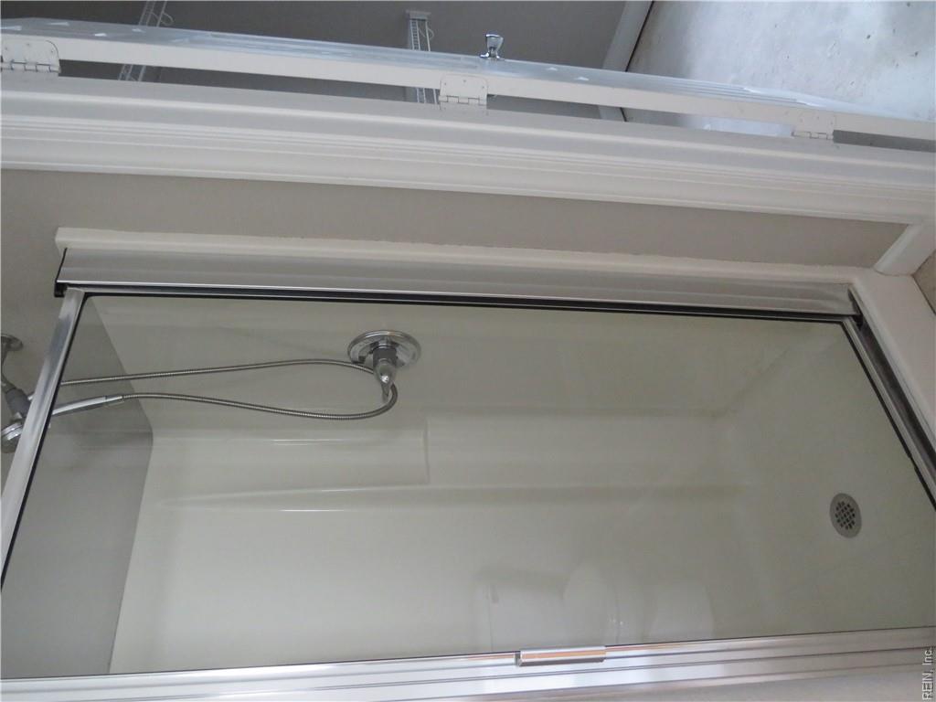 1004 Poquoson Xing Property Photo 18
