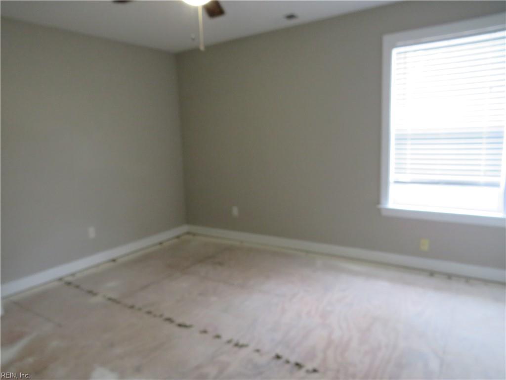 1004 Poquoson Xing Property Photo 26