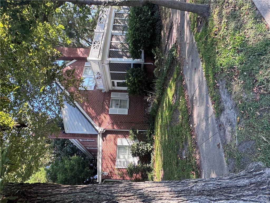 356 Mount Vernon Ave Property Photo 2