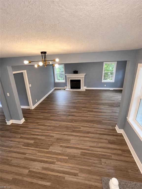 1721 Barron St Property Photo 3