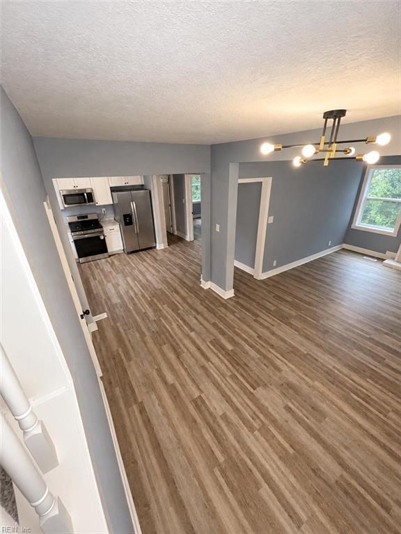 1721 Barron St Property Photo 9