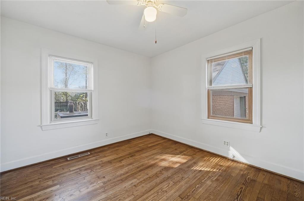521 Rogers Ave Property Photo 17