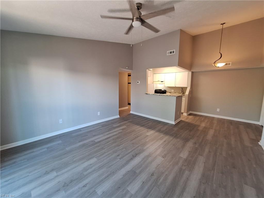 20 Wells Ct Property Photo 6