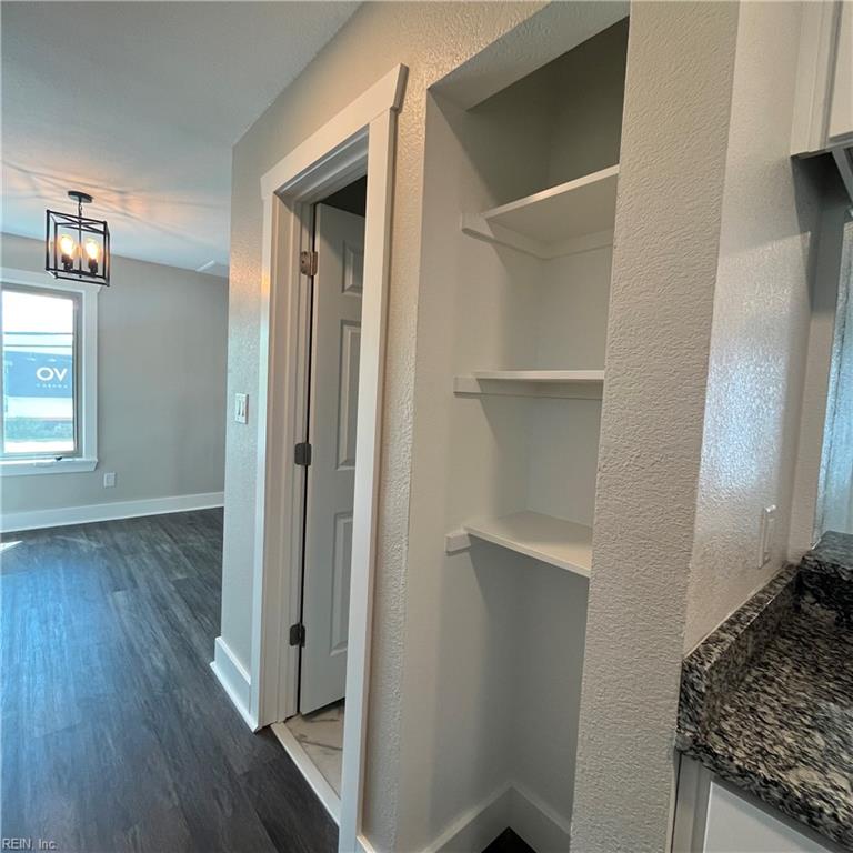 1262 W Ocean View Ave Property Photo 6