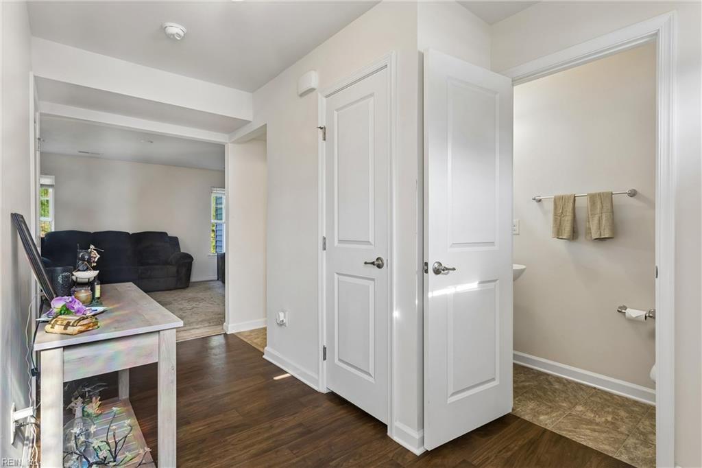 5864 Pilmour Dr Property Photo 7