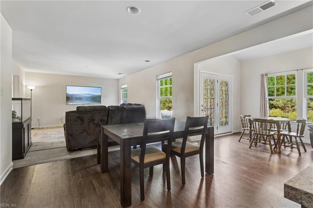 5864 Pilmour Dr Property Photo 16