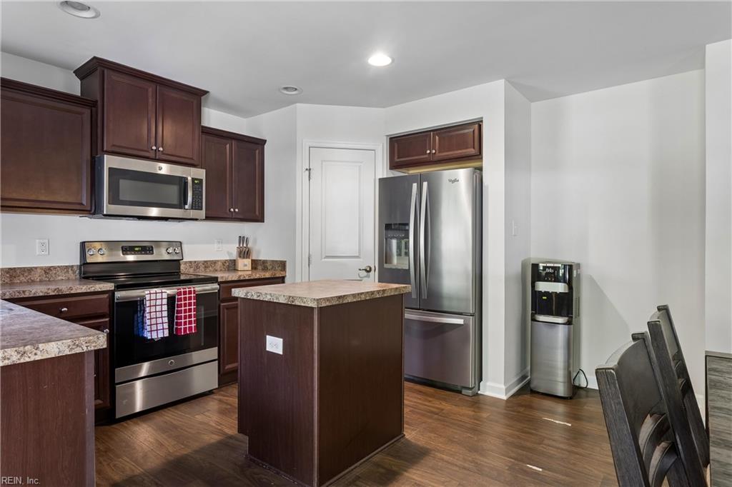 5864 Pilmour Dr Property Photo 19