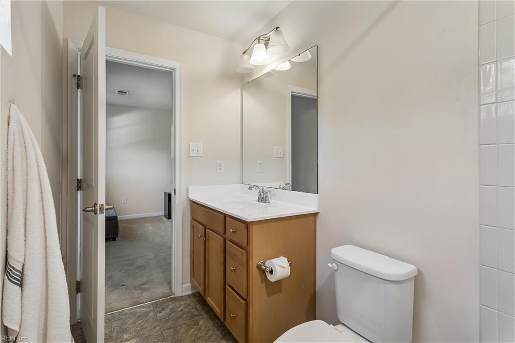 5864 Pilmour Dr Property Photo 28