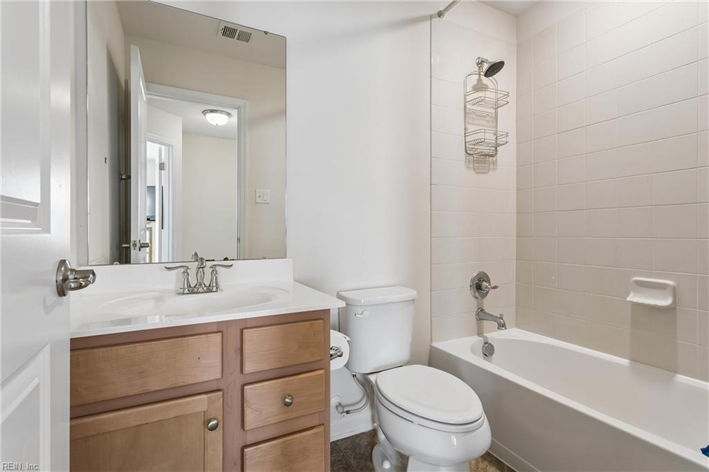 5864 Pilmour Dr Property Photo 32