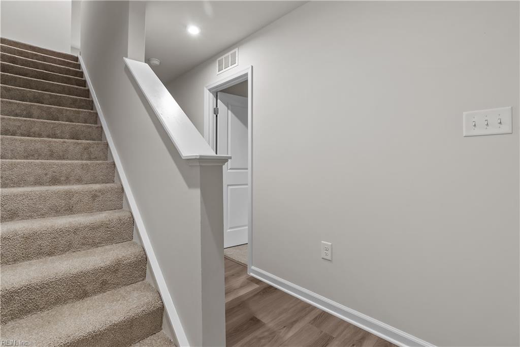128 Shipwright Ln Property Photo 2