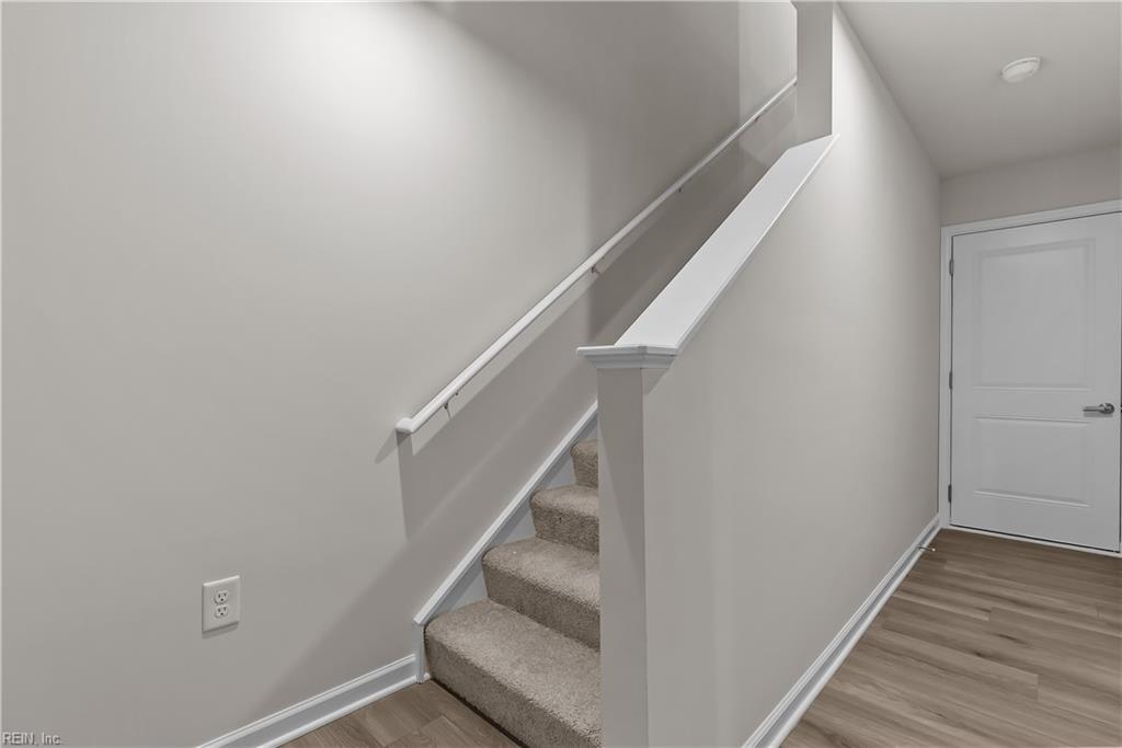 128 Shipwright Ln Property Photo 3