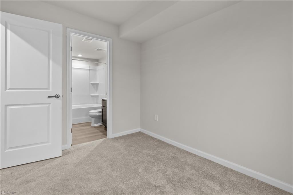 128 Shipwright Ln Property Photo 6