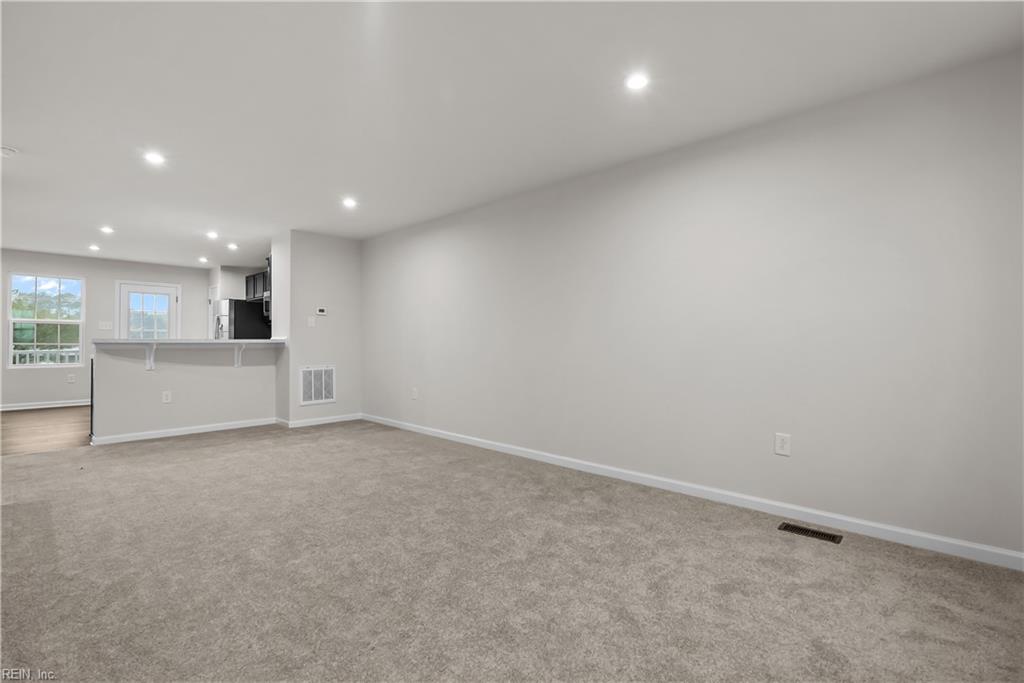 128 Shipwright Ln Property Photo 11