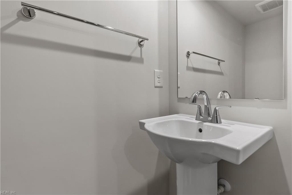 128 Shipwright Ln Property Photo 12