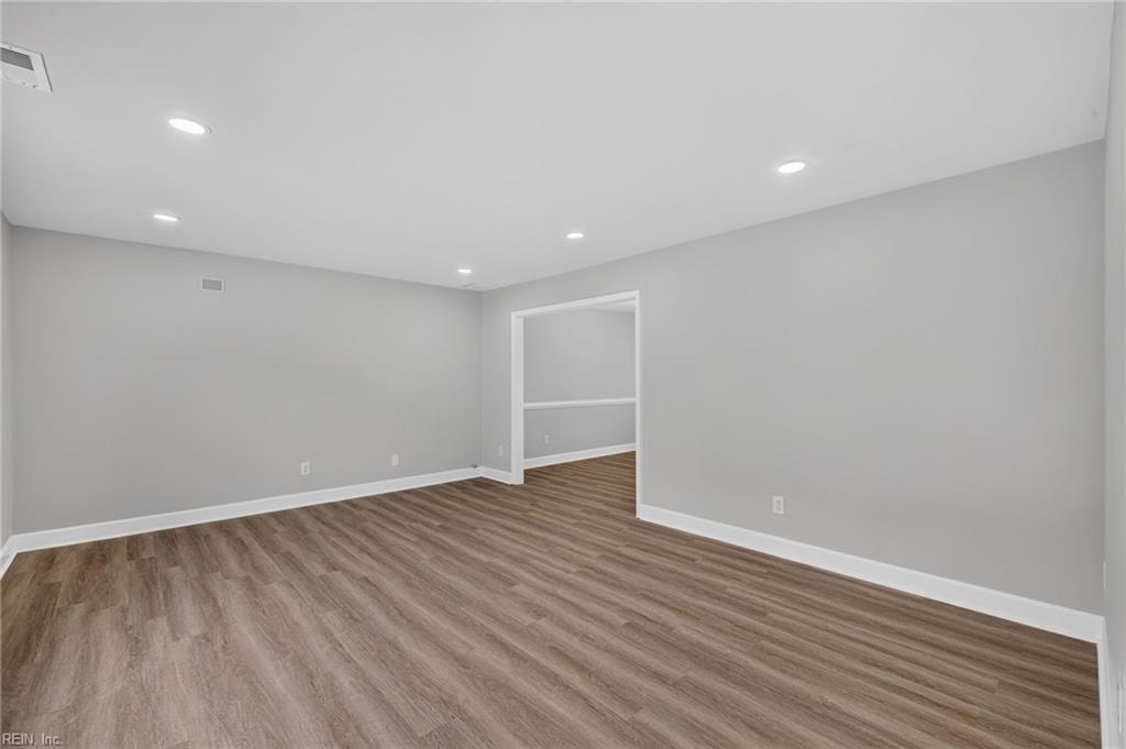 753 Helmsdale Way Way Property Photo 6