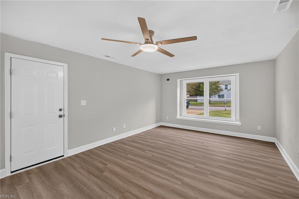 753 Helmsdale Way Way Property Photo 13