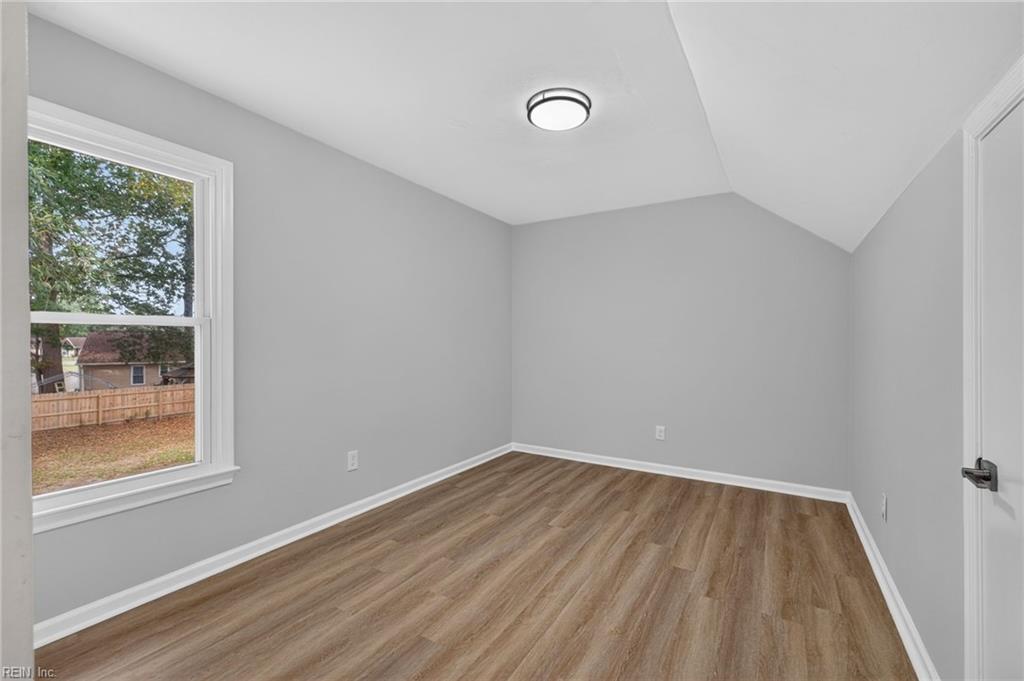 753 Helmsdale Way Way Property Photo 18