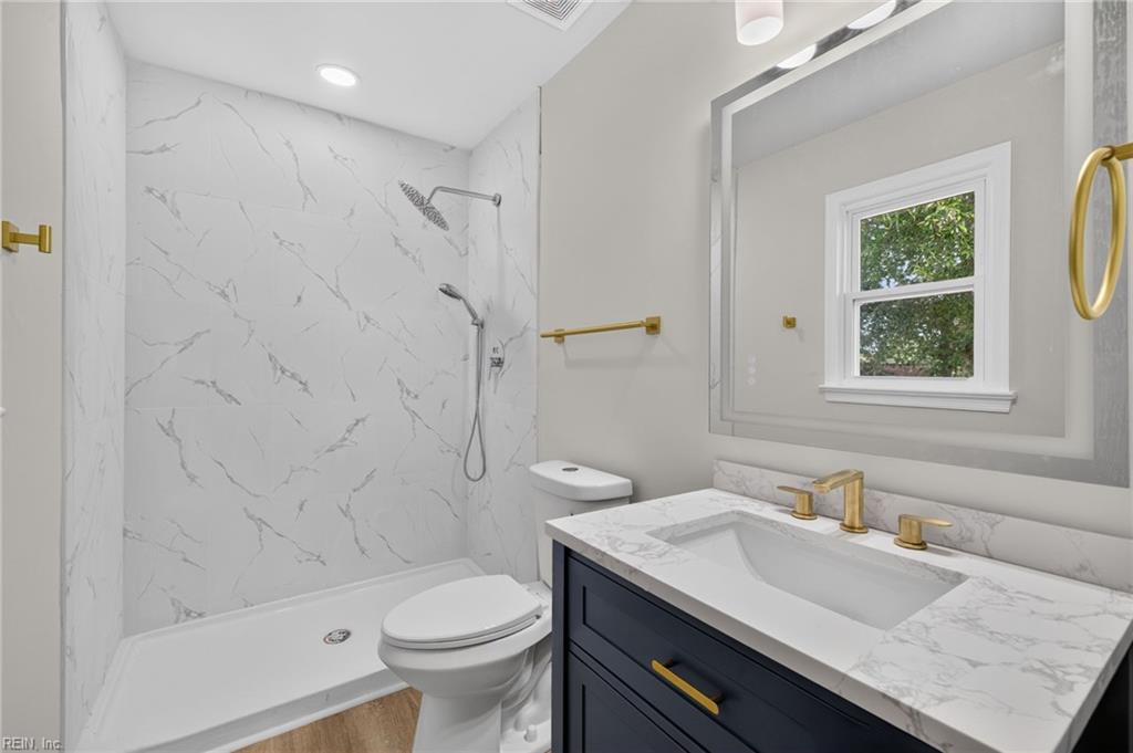 753 Helmsdale Way Way Property Photo 24