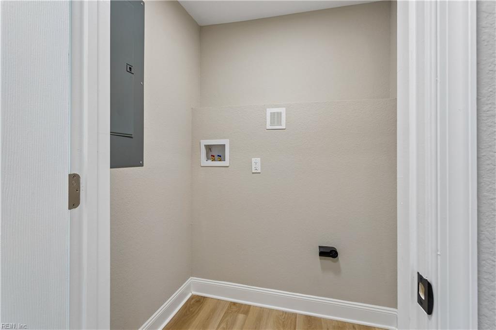 3300 Driftwood Dr Property Photo 9