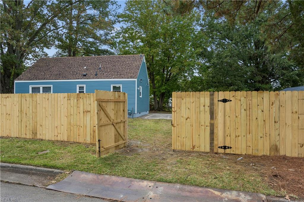 3300 Driftwood Dr Property Photo 34