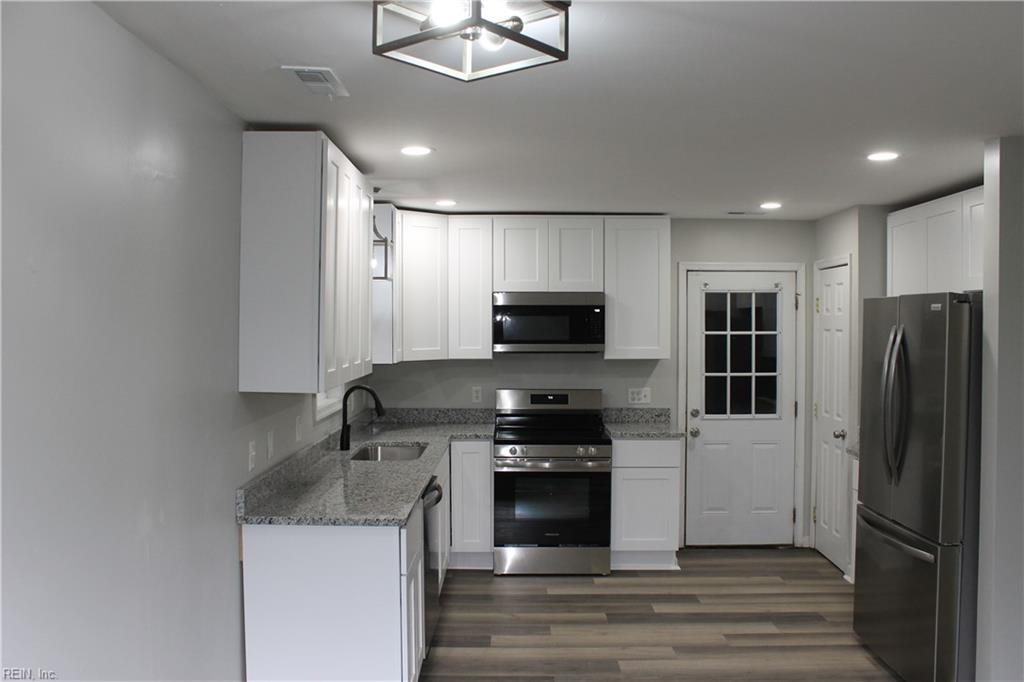 543 Leonard Rd Property Photo 2