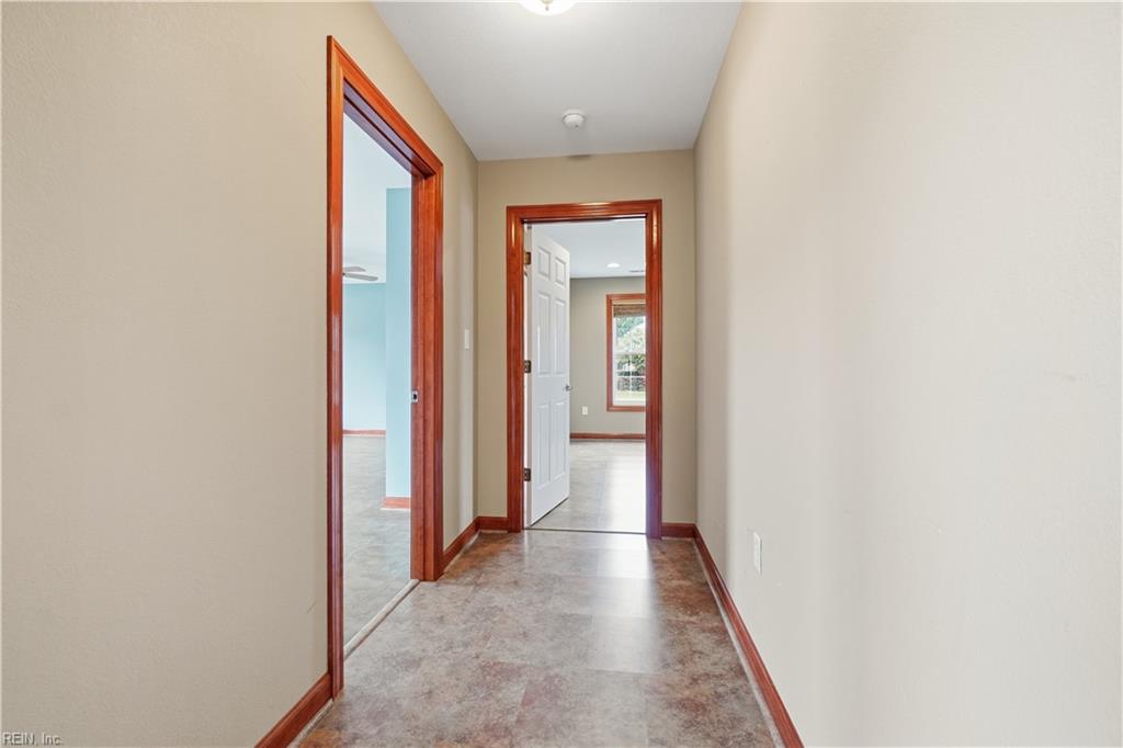 8 Randolph Dr Property Photo 27