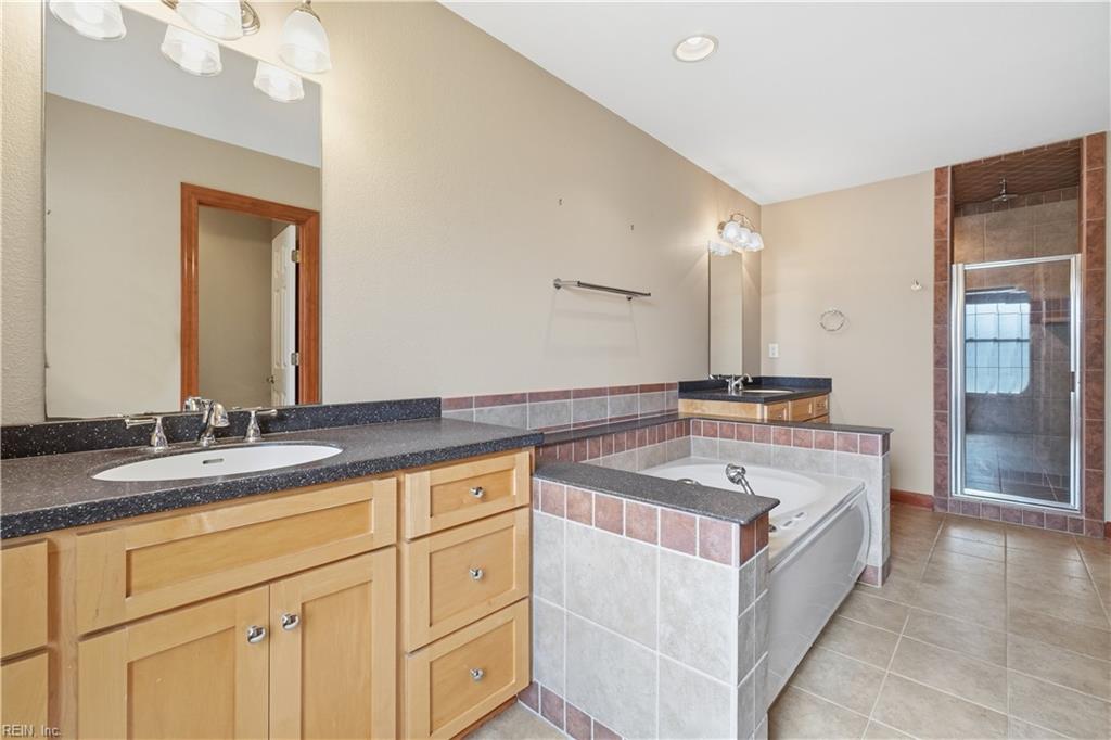 8 Randolph Dr Property Photo 31