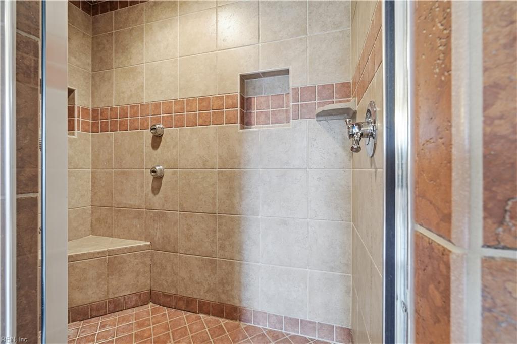 8 Randolph Dr Property Photo 32