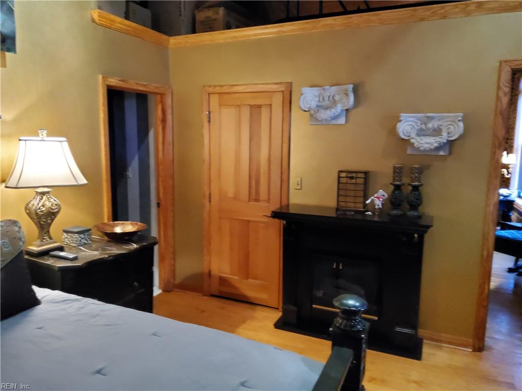 230 Tazewell St Property Photo 34
