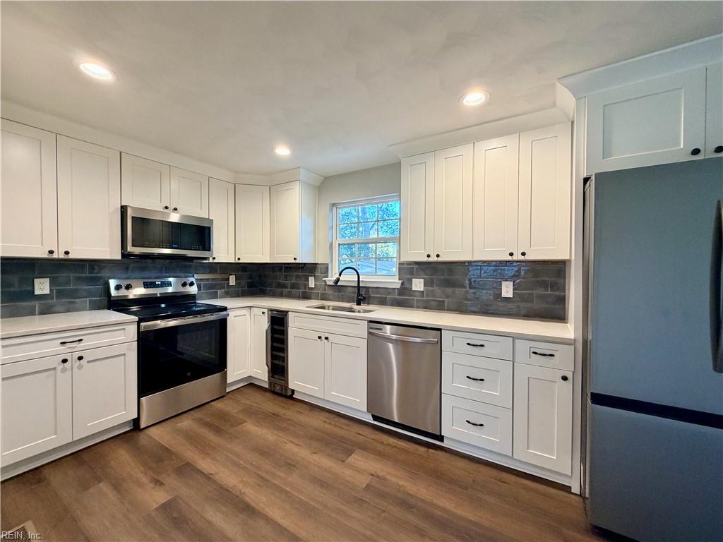 532 Lenox Ave Property Photo 10