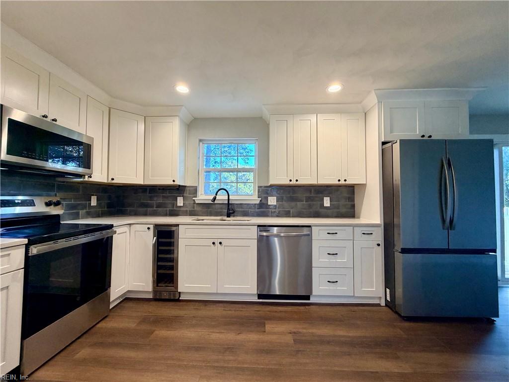 532 Lenox Ave Property Photo 12